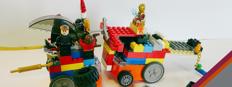 Two car robots fighting